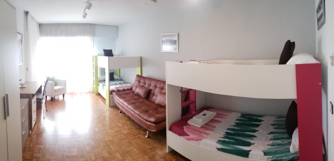 Pension Pamplonabeds Екстериор снимка