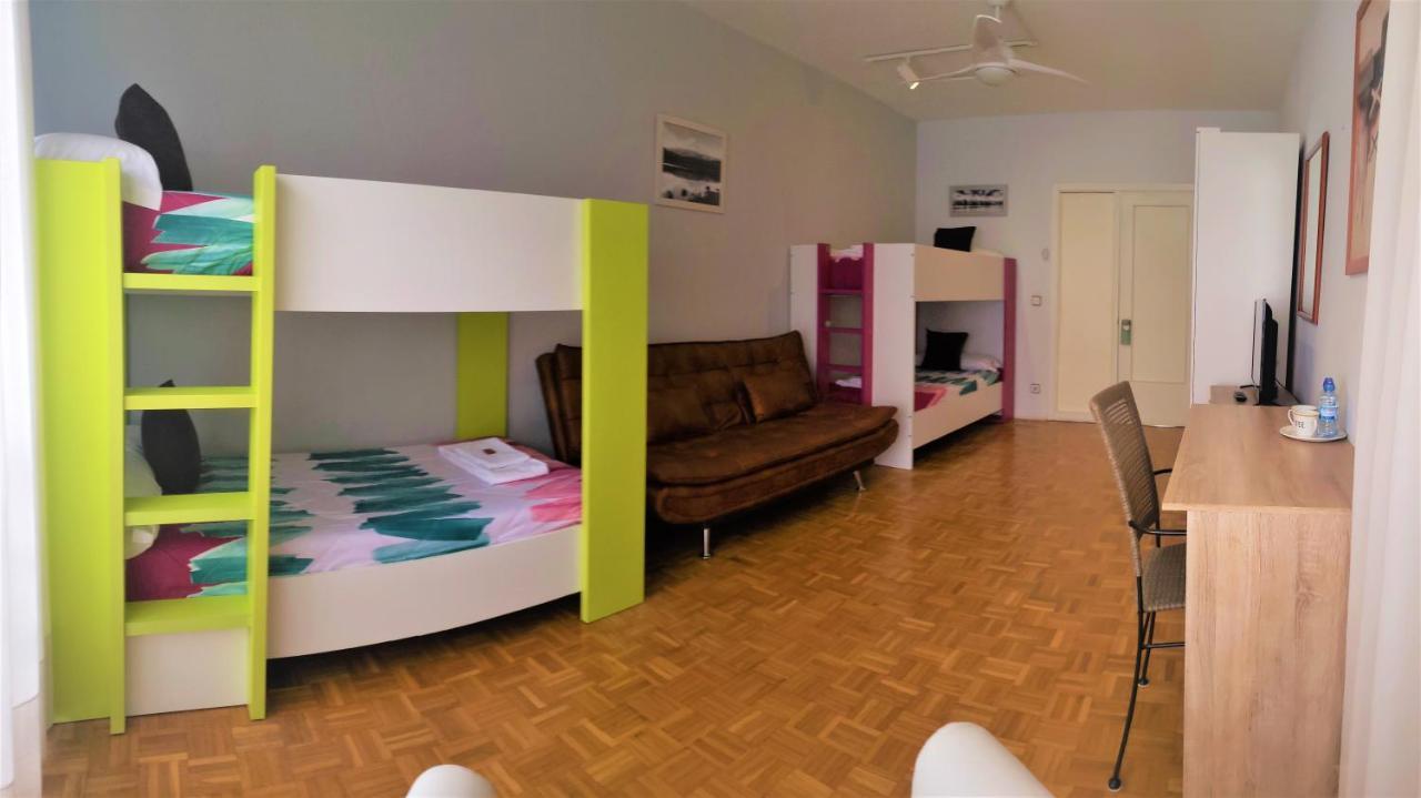 Pension Pamplonabeds Екстериор снимка