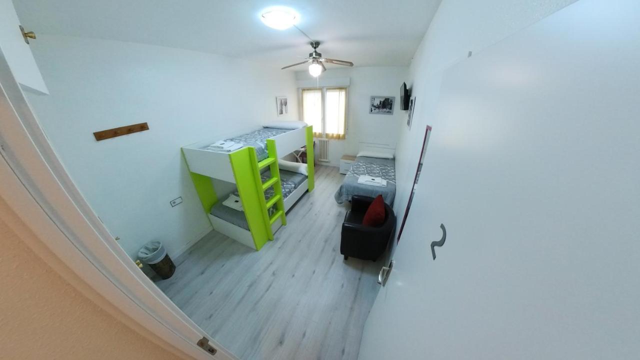 Pension Pamplonabeds Екстериор снимка