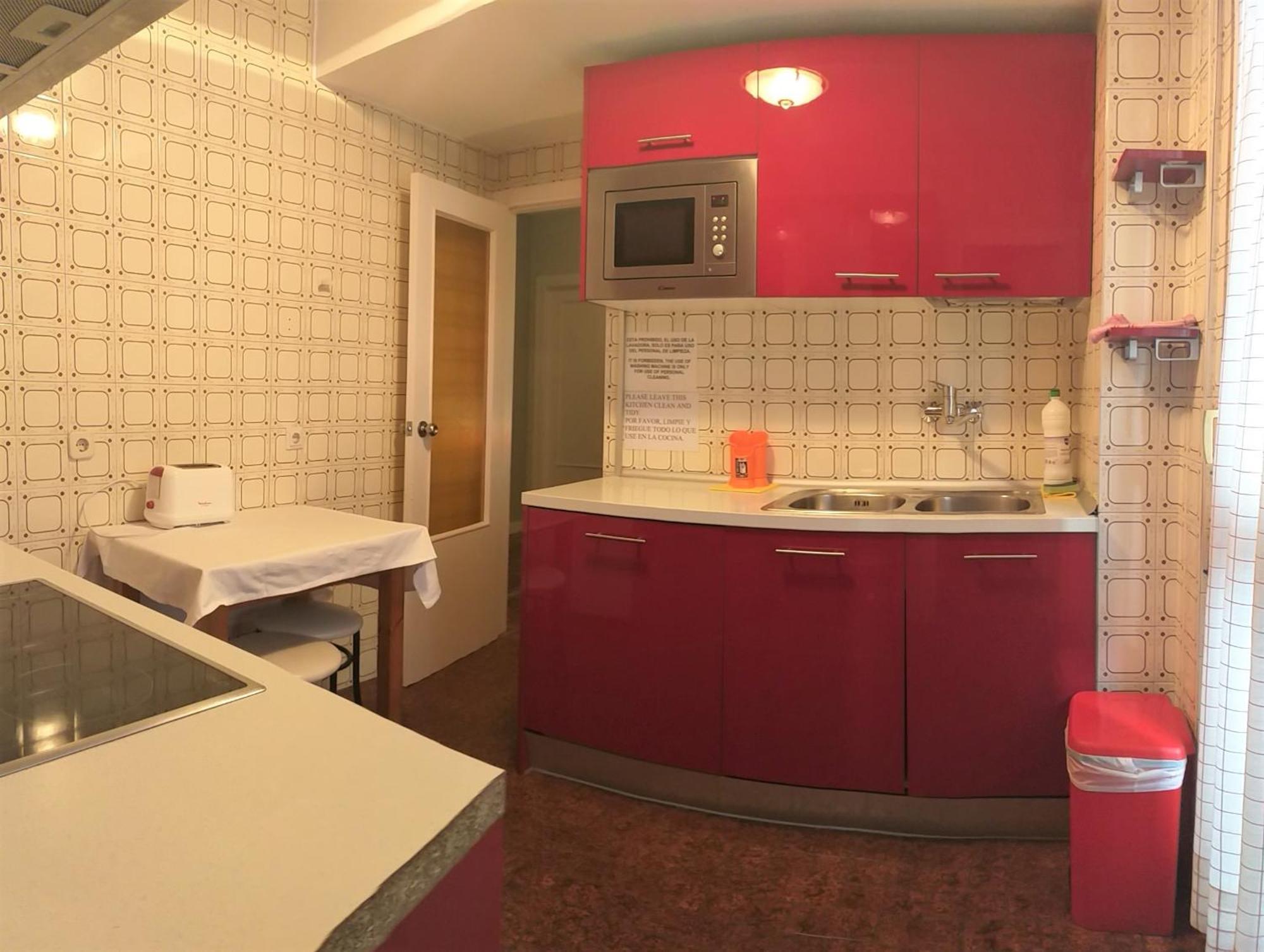 Pension Pamplonabeds Екстериор снимка
