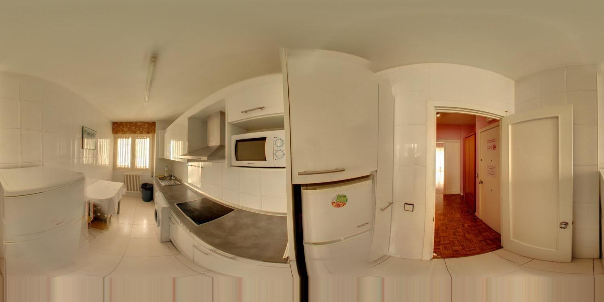 Pension Pamplonabeds Екстериор снимка