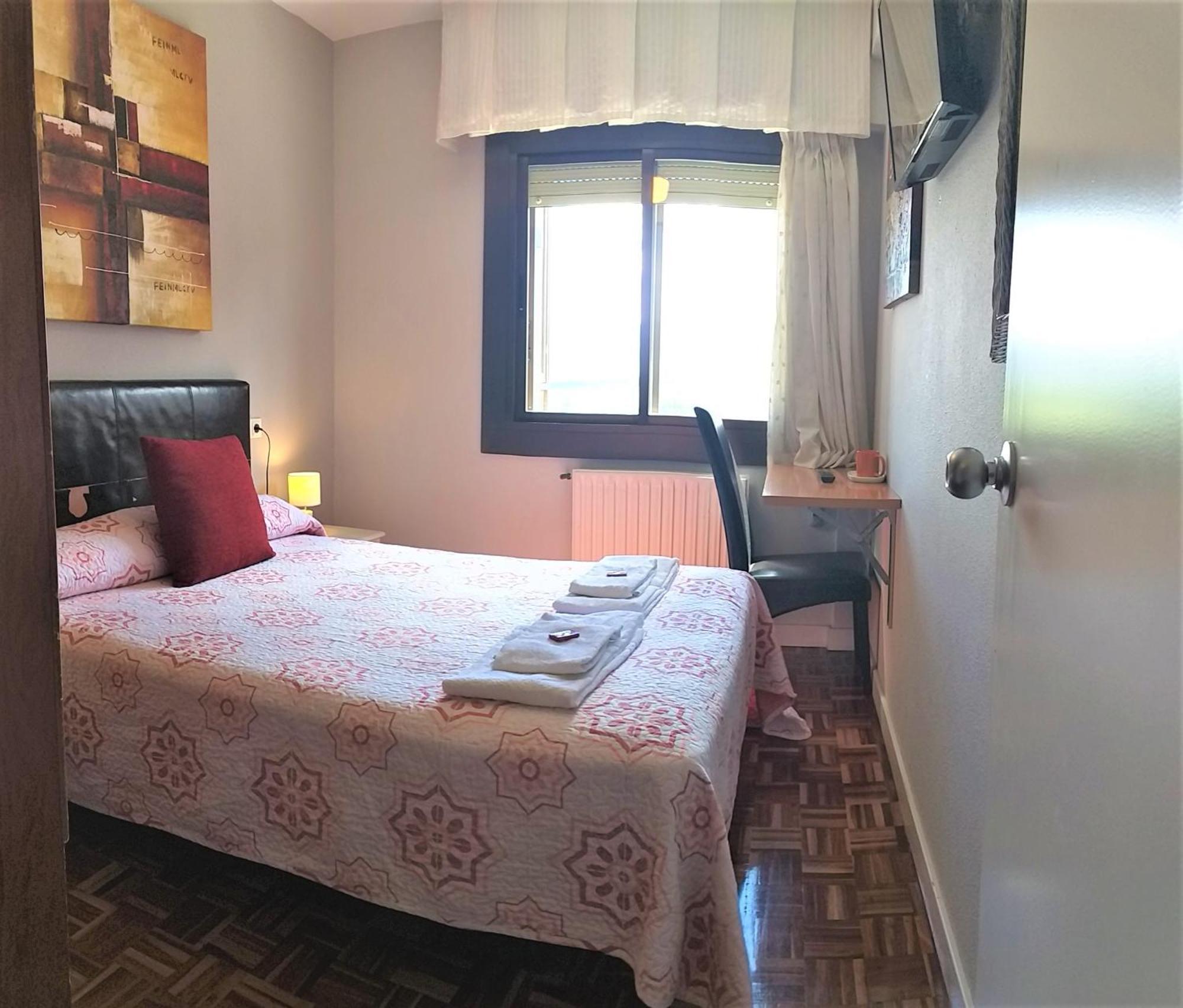 Pension Pamplonabeds Екстериор снимка