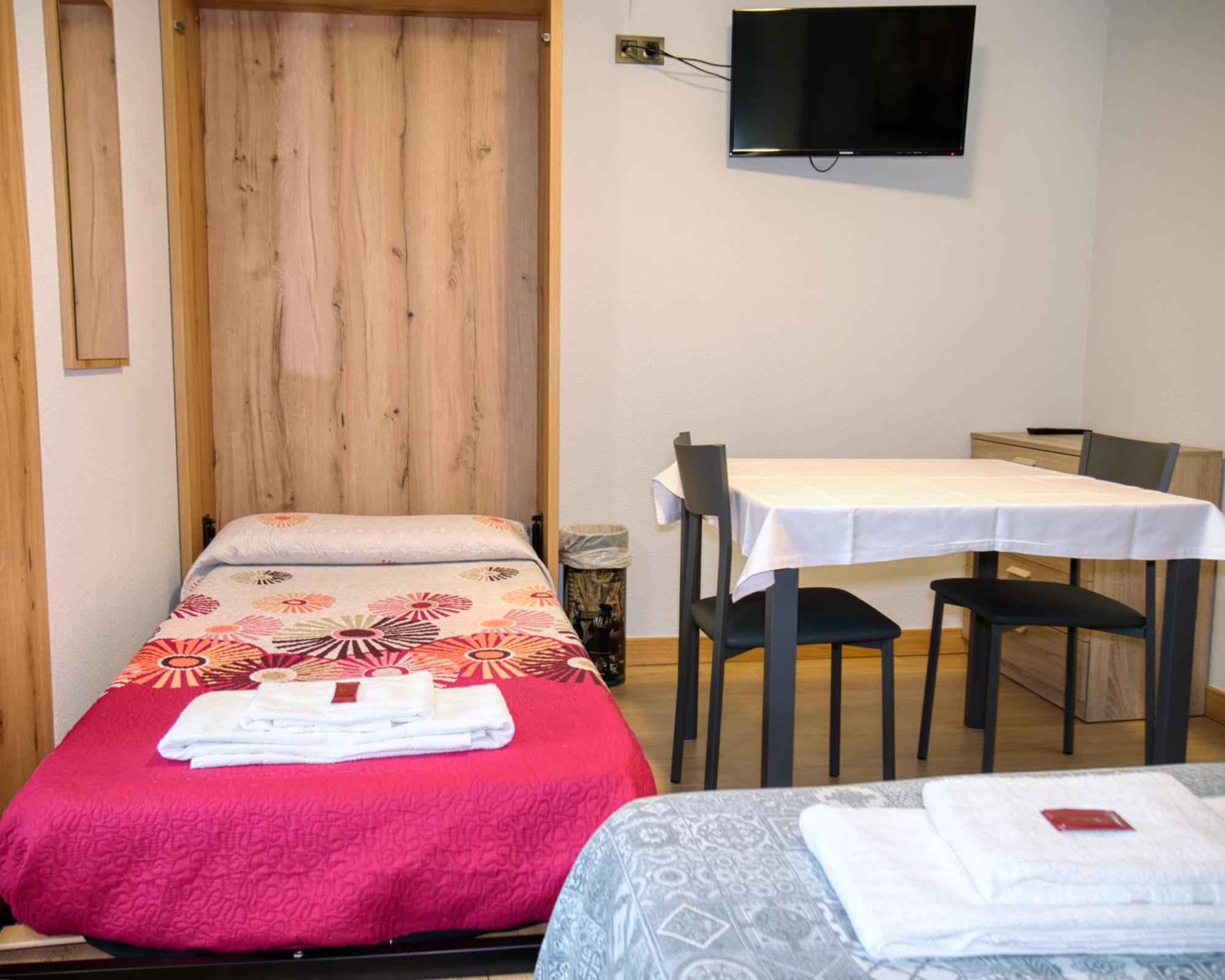 Pension Pamplonabeds Екстериор снимка