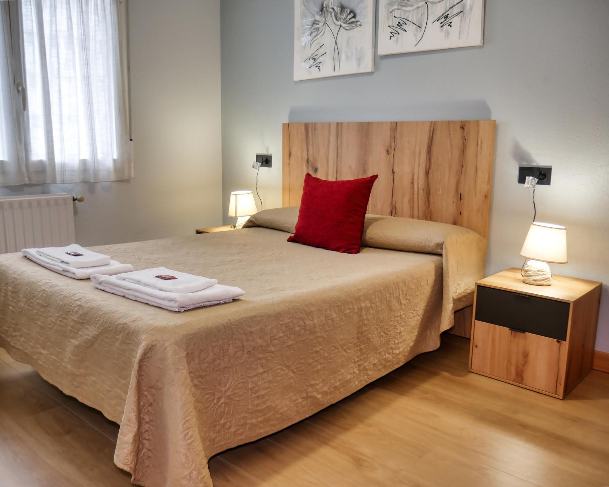 Pension Pamplonabeds Екстериор снимка