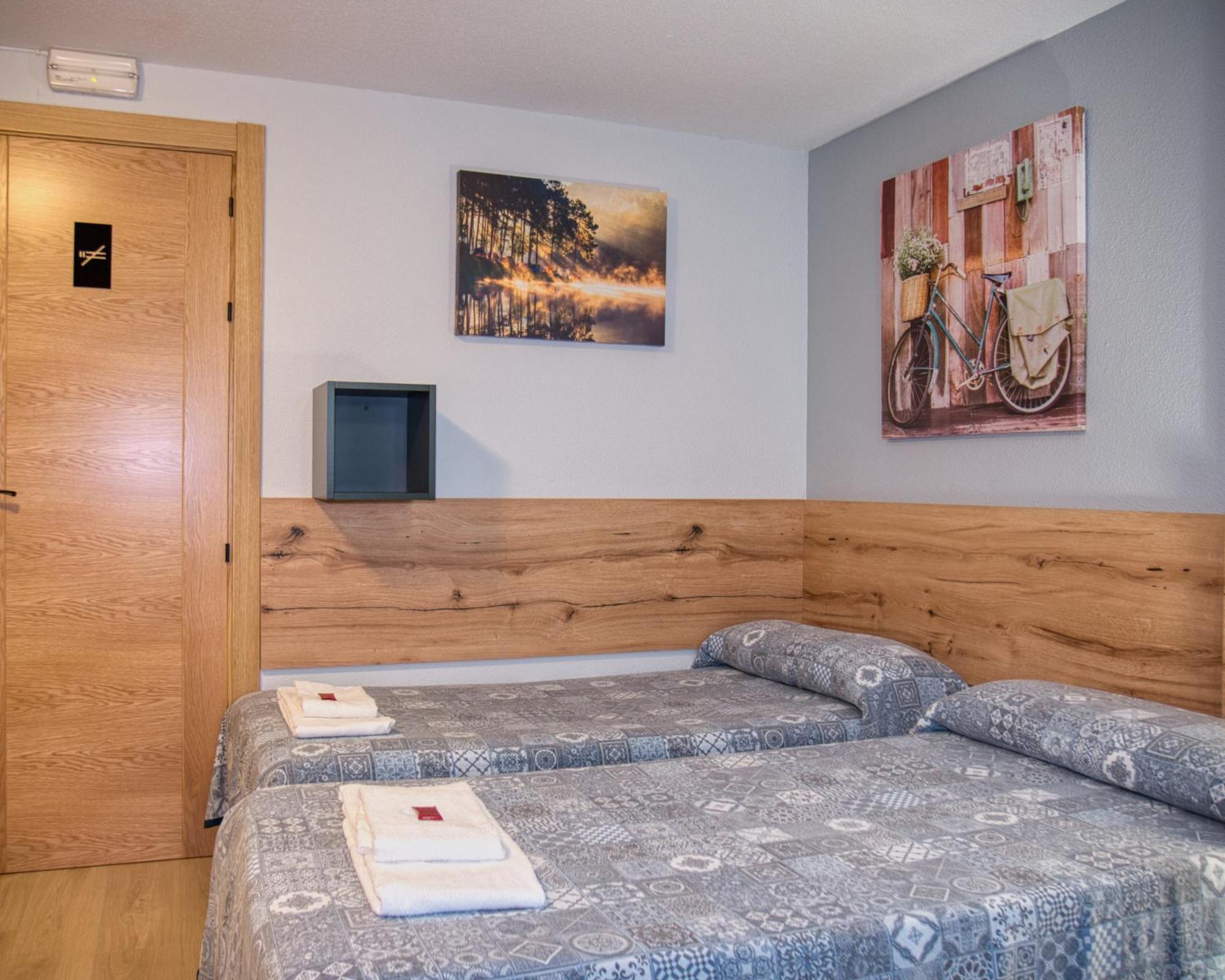Pension Pamplonabeds Екстериор снимка