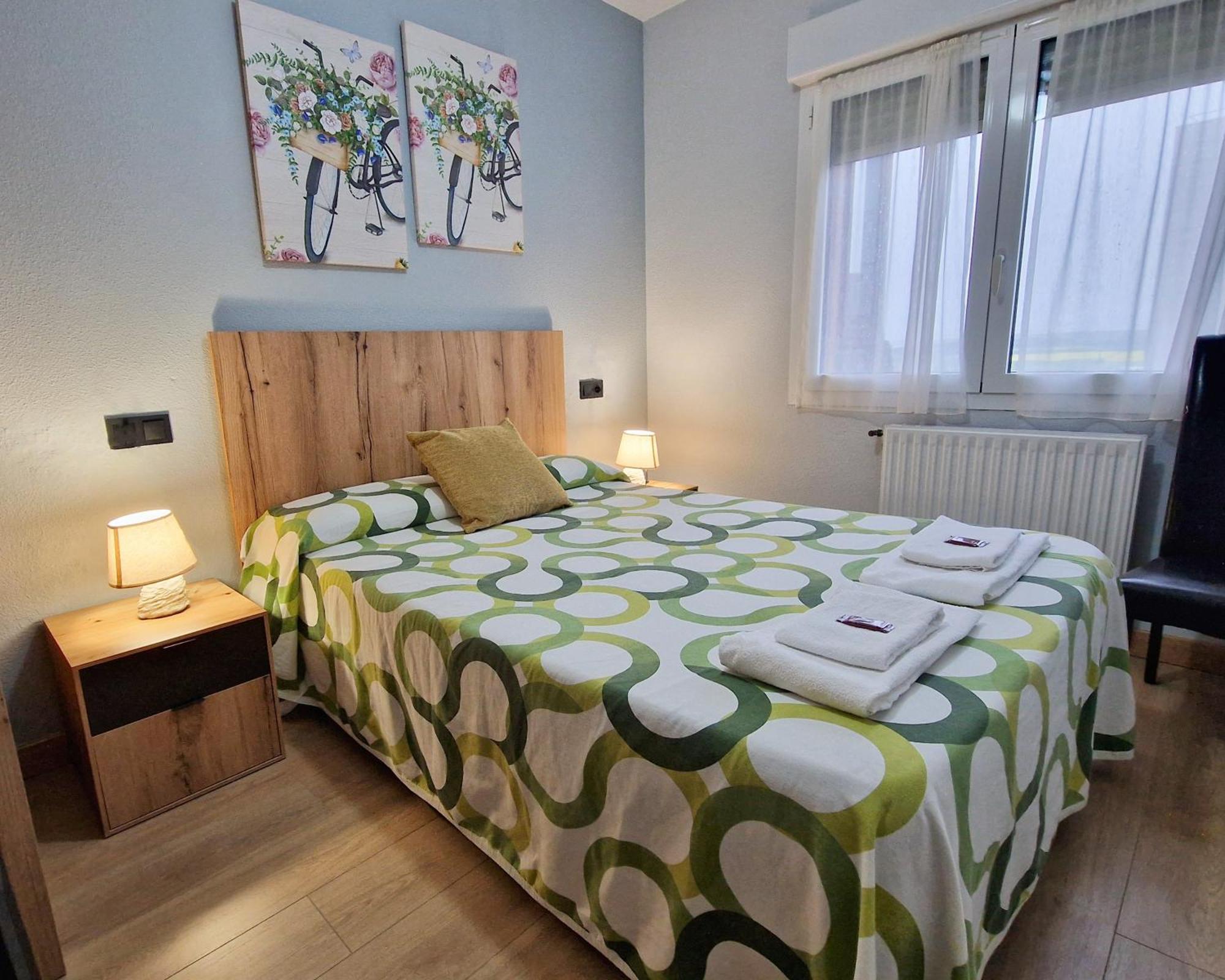 Pension Pamplonabeds Екстериор снимка